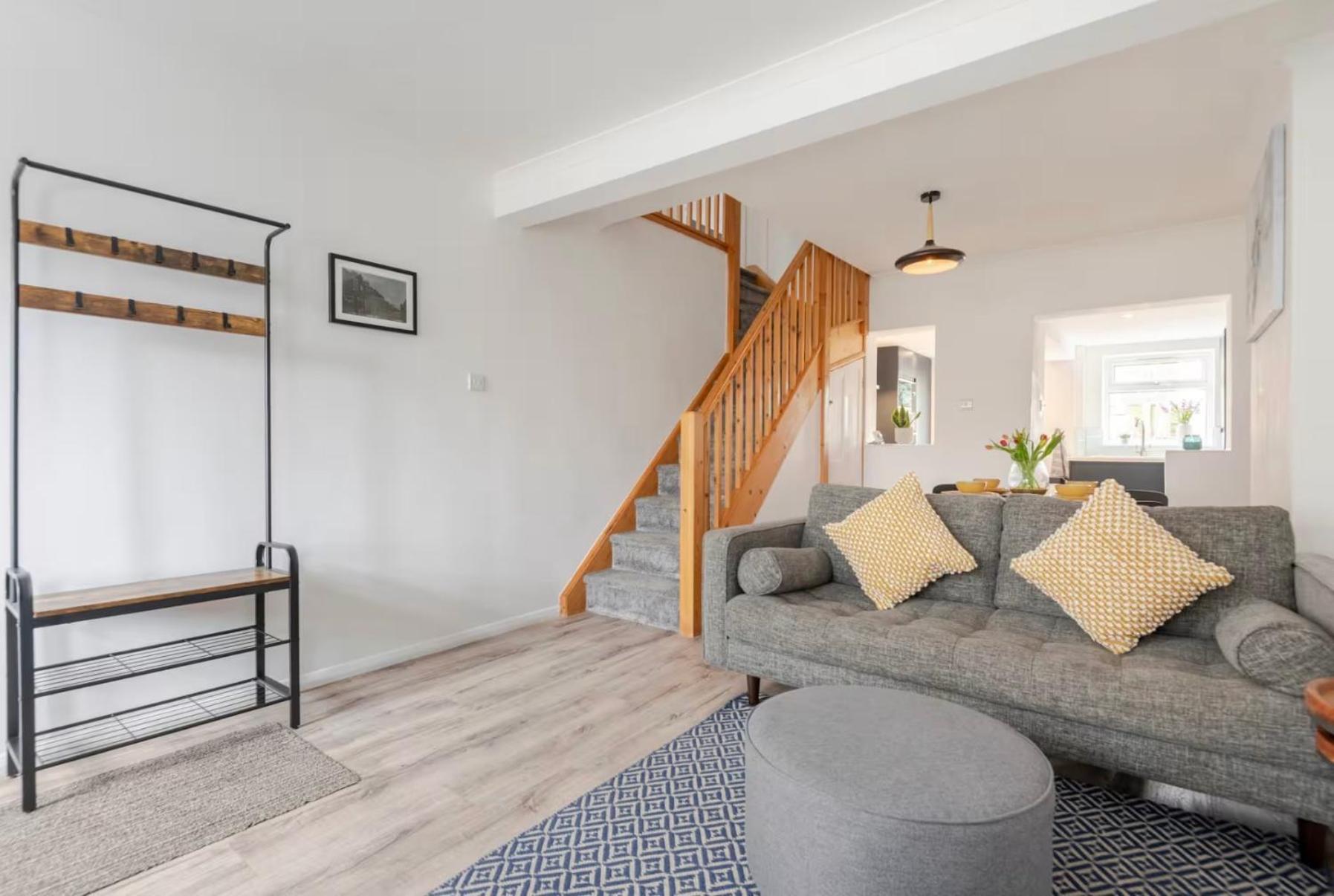 Modern 2 Bed House In Rainham, Kent - Central Location Rainham  Exterior foto